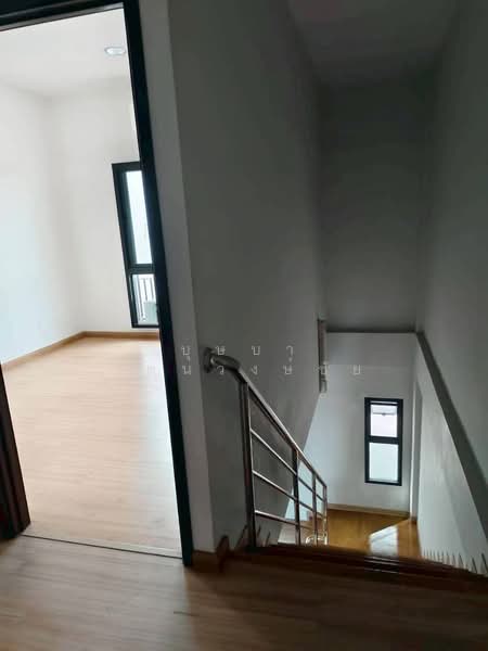 เช่าตึกสวย ซิตี้ลิ้งก์ พระราม 9 ทำเลถนนคู่ขนานกาญจนาภิเษก ให้เช่าโฮมออฟฟิศ 3.5 ชั้น ตึกสวย พรีอมอยู่, กรุงเทพ, คู่ขนานกาญจนาภิเษก, สะพานสูง, สะพานสูง, กรุงเทพ, 250 ตร.ม., สำนักงาน ให้เช่า, โดย บุษบา รัตนวงษ์ชัย, 500220561 - DDproperty.com