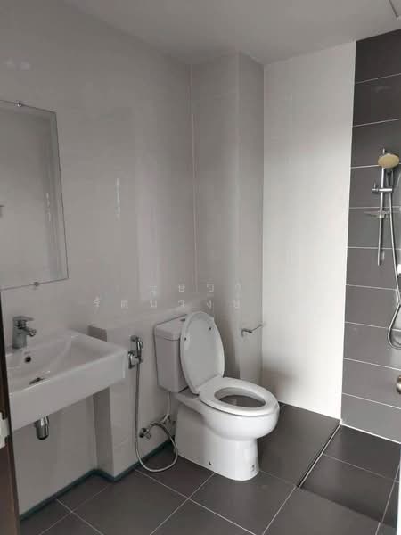 เช่าตึกสวย ซิตี้ลิ้งก์ พระราม 9 ทำเลถนนคู่ขนานกาญจนาภิเษก ให้เช่าโฮมออฟฟิศ 3.5 ชั้น ตึกสวย พรีอมอยู่, Bangkok, คู่ขนานกาญจนาภิเษก, Saphan Sung, Saphan Sung, Bangkok, , 250 sqm, Office Space For Rent, by บุษบา รัตนวงษ์ชัย, 500220561 - DDproperty.com