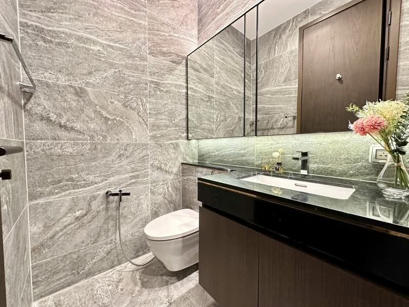 The Esse Sukhumvit 36, Bangkok, Soi Sukhumvit 36, Sukhumvit Road, Phra Kanong, Khlong Toei, Bangkok, 2 Bedrooms, 32 sqm, Condo For Rent, by Prem Narula, 500220564 - DDproperty.com