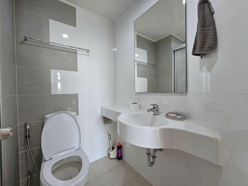 Lumpini Place Rama 4-Kluaynamthai, Bangkok, 4004 Rama 4 Road, Phra Kanong, Khlong Toei, Bangkok, 1 Bedroom, 28 sqm, Condo For Rent, by Suthipong Prucksalai, 500220595 - DDproperty.com