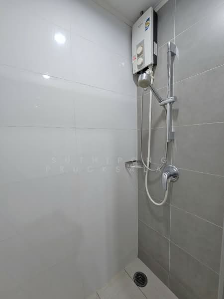 Lumpini Place Rama 4-Kluaynamthai, Bangkok, 4004 Rama 4 Road, Phra Kanong, Khlong Toei, Bangkok, 1 Bedroom, 28 sqm, Condo For Rent, by Suthipong Prucksalai, 500220595 - DDproperty.com