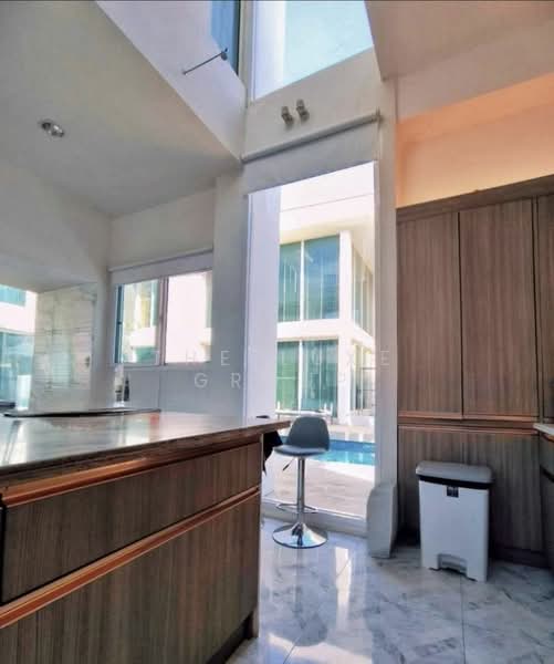 Private Residence near Mega Bangna, Samut Prakan, Bang Kaeo, Bang Plee, Samut Prakan, 6 Bedrooms, 590 sqm, Villa For Sale, by The Luxe Group, 500220602 - DDproperty.com