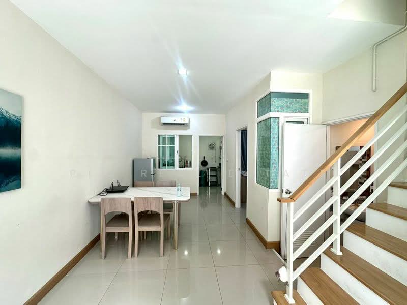 4 Bedroom Townhouse for Sale in East Pattaya, Chon Buri (Pattaya), Bang Lamung, Bang Lamung (Pattaya), Chon Buri (Pattaya), 4 Bedrooms, 70 sqm, Townhouse For Sale, by PLC real estate, 500220611 - DDproperty.com