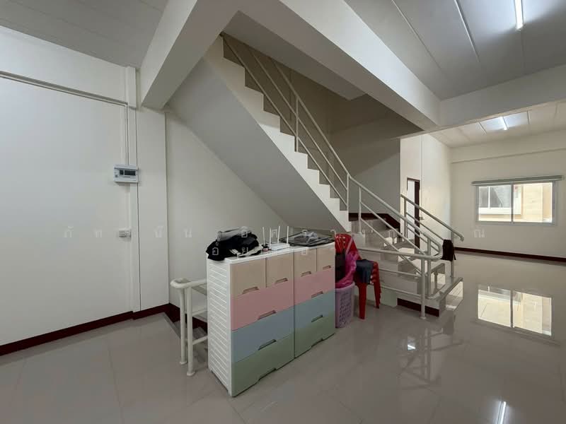 อาคารพาณิชย์ 3.5 ชั้น ซอยวัดพระเงิน ถนนบางม่วง-บางคูลัด ตำบลบางม่วง อำเภอบางใหญ่ จังหวัดนนทบุรี, นนทบุรี, บางม่วง, บางใหญ่, นนทบุรี, 120 ตร.ม., ตึกแถว-อาคารพาณิชย์ ขาย, โดย ภัทรนัน อิศรางกูร ณ อยุธยา, 500220613 - DDproperty.com