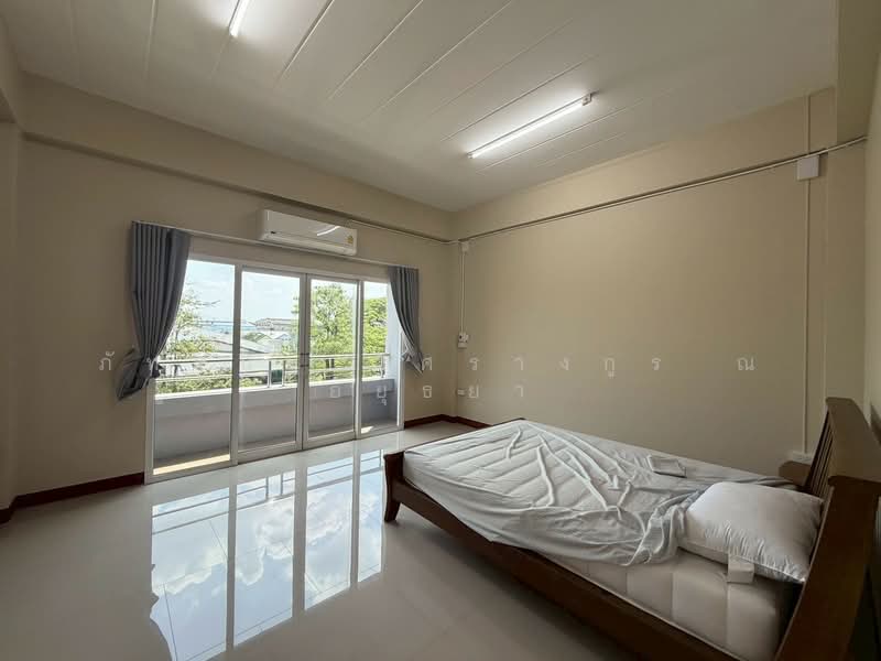 อาคารพาณิชย์ 3.5 ชั้น ซอยวัดพระเงิน ถนนบางม่วง-บางคูลัด ตำบลบางม่วง อำเภอบางใหญ่ จังหวัดนนทบุรี, Nonthaburi, Bang Muang, Bang Yai, Nonthaburi, , 120 sqm, Shophouse For Sale, by ภัทรนัน อิศรางกูร ณ อยุธยา, 500220613 - DDproperty.com