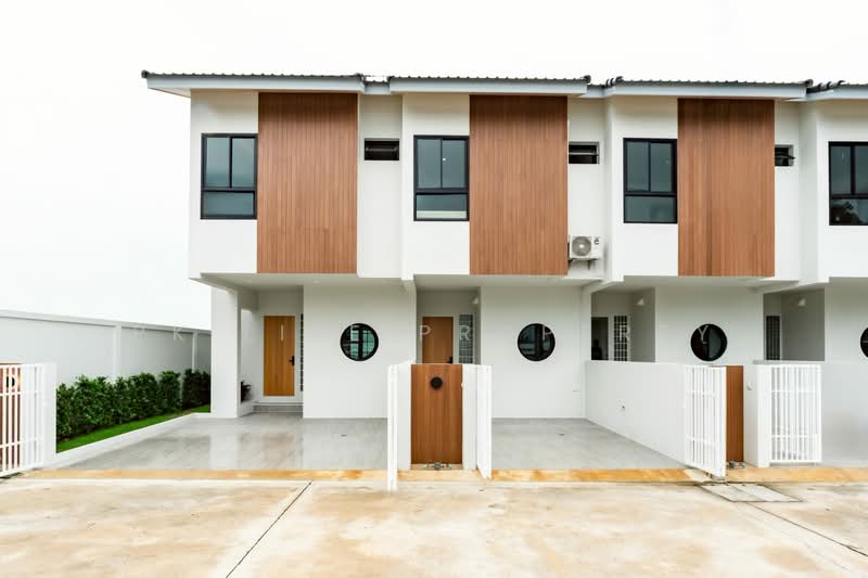 12S0178 This house for sale 3,490,000 baht 3 bedroom 3 bathroom at thalang, Phuket, Thep Krasattri, Thalang, Phuket, 3 Bedrooms, 120 sqm, Semi-Detached House (Twin House) For Sale, by PK LIFE Property, 500220614 - DDproperty.com