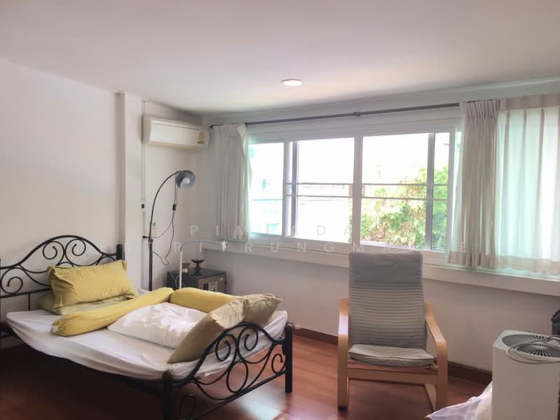 นาคนิวาส 37 แยก2-19, Bangkok, Lat Phrao, Lat Phrao, Bangkok, 4 Bedrooms, 235 sqm, Single Detached House For Sale, by Pimlada Lertritrungmanee, 500220619 - DDproperty.com