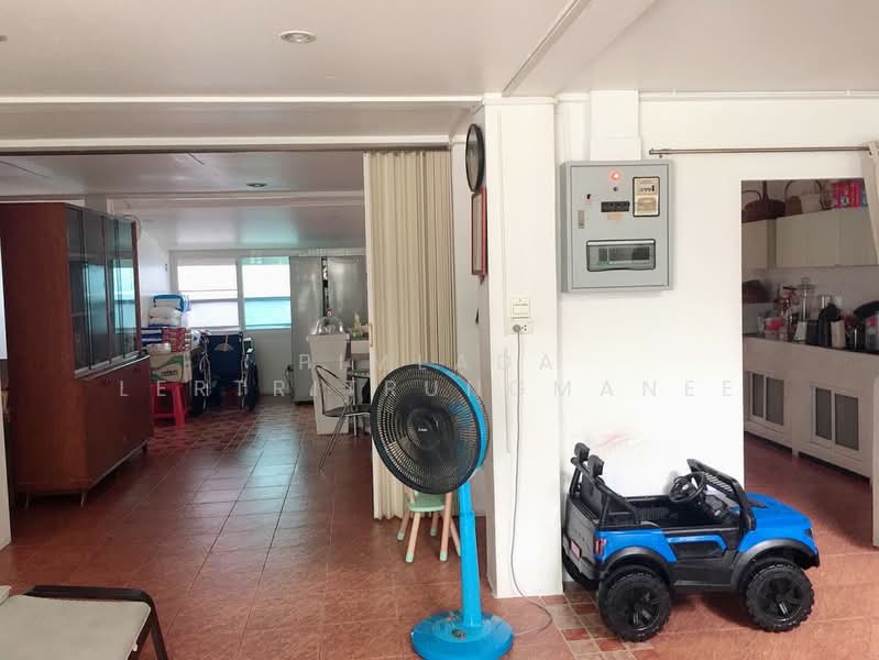 บ้านเดี่ยว 2 ชั้น ซอยนาคนิวาส 37, Bangkok, Lat Phrao, Lat Phrao, Bangkok, 4 Bedrooms, 235 sqm, Single Detached House For Sale, by Pimlada Lertritrungmanee, 500220619 - DDproperty.com