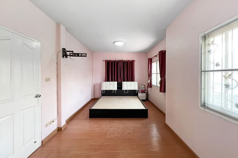 บุรีรมย์ วงแหวน-ปิ่นเกล้า, Nonthaburi, Plai Bang, Bang Kruai, Nonthaburi, 3 Bedrooms, 140 sqm, Semi-Detached House (Twin House) For Sale, by NTBHOME, 500220623 - DDproperty.com