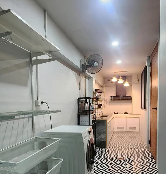 Home Office for Rent, Diamond Ville Chokchai 4 (SPSJP243), Bangkok, โชคชัย4, Wang Thonglang, Wang Thonglang, Bangkok, 4 Bedrooms, 300 sqm, Townhouse For Rent, by Khun Jane, 500220637 - DDproperty.com