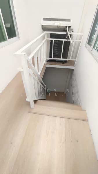 ตึกเเถว ประชาราษฎร์บำเพ็ญ 5 แยก 6, กรุงเทพ, ประชาราษฎร์บำเพ็ญ 5 แยก 6, ห้วยขวาง, ห้วยขวาง, กรุงเทพ, 150 ตร.ม., ตึกแถว-อาคารพาณิชย์ ขาย, โดย Super B Estate Co., Ltd, 500220666 - DDproperty.com