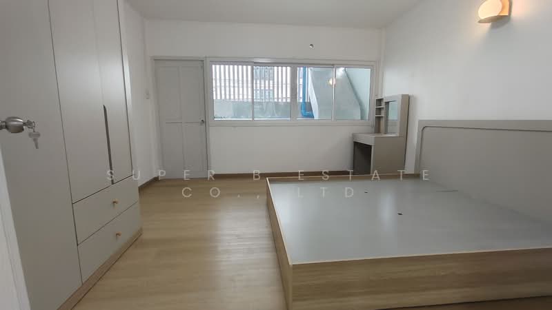 ตึกเเถว ประชาราษฎร์บำเพ็ญ 5 แยก 6, กรุงเทพ, ประชาราษฎร์บำเพ็ญ 5 แยก 6, ห้วยขวาง, ห้วยขวาง, กรุงเทพ, 150 ตร.ม., ตึกแถว-อาคารพาณิชย์ ขาย, โดย Super B Estate Co., Ltd, 500220666 - DDproperty.com