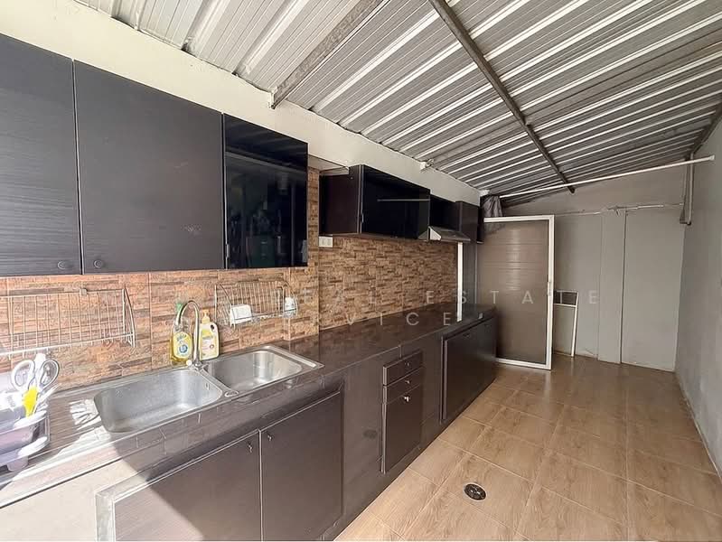 Noble Cube Pattanakarn, Bangkok, Phatthanakan Road, Suan Luang, Suan Luang, Bangkok, 3 Bedrooms, 165 sqm, Townhouse For Sale, by HOME Real Estate Service, 500220675 - DDproperty.com