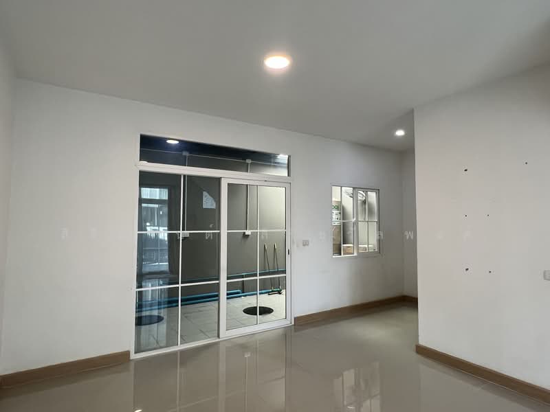 Q District Westgate : คิว ดิสทริค เวสต์เกต, นนทบุรี, ถนน จันทร์ทองเอี่ยม, บางรักพัฒนา, บางบัวทอง, นนทบุรี, 106 ตร.ม., ทาวน์เฮ้าส์ ขาย, โดย สิรีกานต์ สิริชวัลพงศ์, 500220684 - DDproperty.com