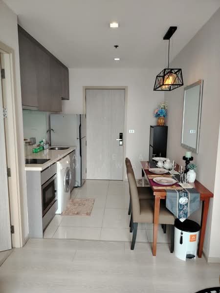 Rhythm Sukhumvit 36-38, Bangkok, 55 Soi Sukhumvit 36, Sukhumvit Road, Phra Kanong, Khlong Toei, Bangkok, 1 Bedroom, 34 sqm, Condo For Rent, by Nareerat Pimsawang, 500220688 - DDproperty.com