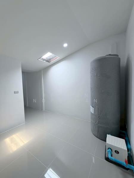 House for sale in Sireh, Phuket, Soi 11. Just a short distance from the main road. 2 bedrooms,, Phuket, Ratsada, Muang Phuket, Phuket, 2 Bedrooms, 80 sqm, Single Detached House For Sale, by Rachen Nopsuwan, 500220696 - DDproperty.com