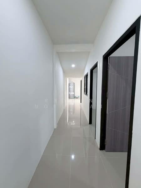 House for sale in Sireh, Phuket, Soi 11. Just a short distance from the main road. 2 bedrooms,, Phuket, Ratsada, Muang Phuket, Phuket, 2 Bedrooms, 80 sqm, Single Detached House For Sale, by Rachen Nopsuwan, 500220696 - DDproperty.com