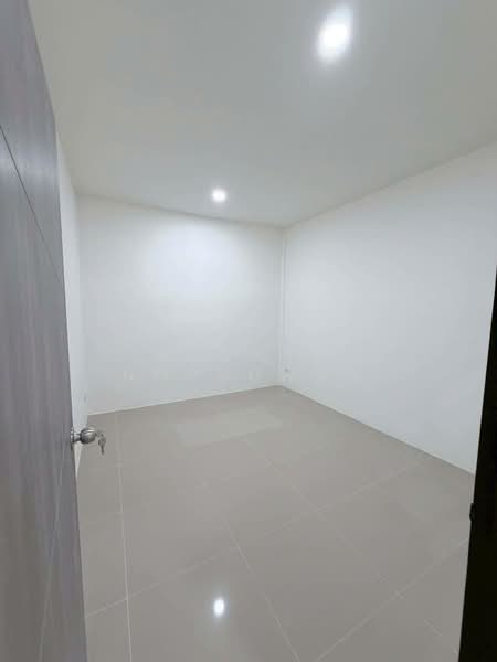 House for sale in Sireh, Phuket, Soi 11. Just a short distance from the main road. 2 bedrooms,, Phuket, Ratsada, Muang Phuket, Phuket, 2 Bedrooms, 80 sqm, Single Detached House For Sale, by Rachen Nopsuwan, 500220696 - DDproperty.com