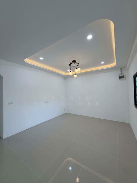 ขาย - ขาย บ้านเคหะ สิเหร่ะ ภูเก็ต ซอย 11 เข้าไปนิดเดียว จากปากซอย 2 ห้องนอน ขนาด 25 ตร.วา ขาย 2.99 ล้าน, ภูเก็ต