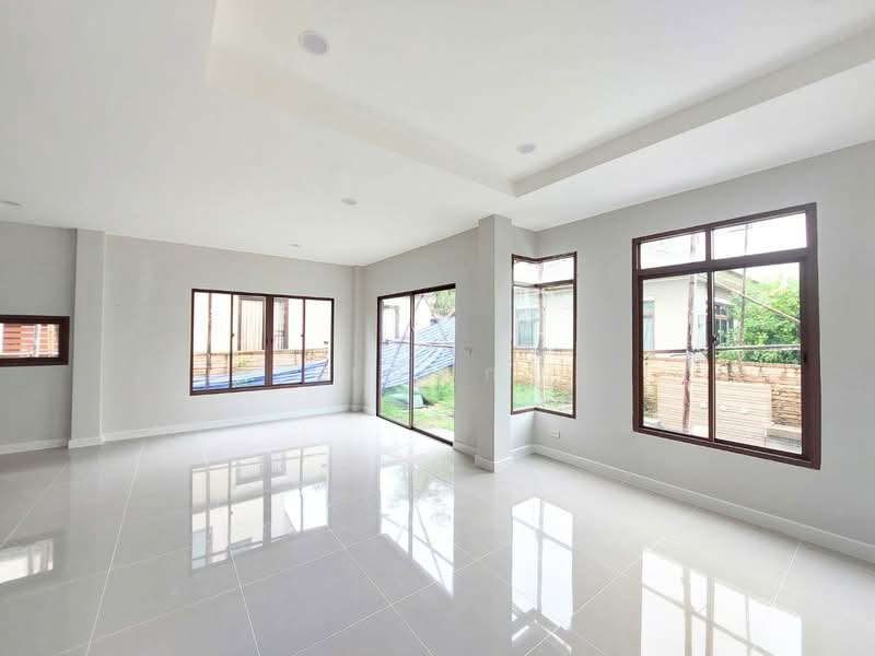 Burasiri Sanambinnam, Nonthaburi, Sanambinnam Road, Tha-Sai, Muang Nonthaburi, Nonthaburi, 3 Bedrooms, 196 sqm, Single Detached House For Sale, by เอนก, 500220734 - DDproperty.com
