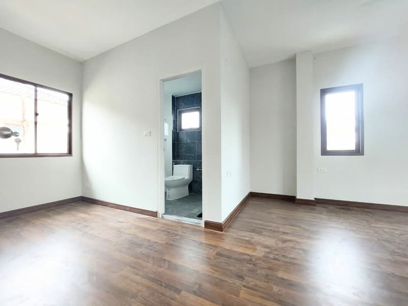 Burasiri Sanambinnam, Nonthaburi, Sanambinnam Road, Tha-Sai, Muang Nonthaburi, Nonthaburi, 3 Bedrooms, 196 sqm, Single Detached House For Sale, by เอนก, 500220734 - DDproperty.com