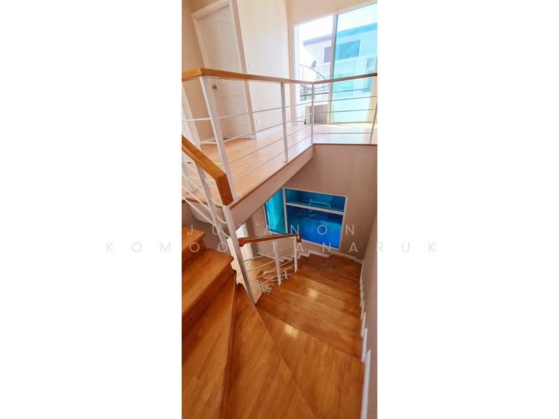 ขายทาวน์โฮม 3 ชั้น หลังมุม ปรับปรุงใหม่ทั้งหลัง หมู่บ้านวิรัลพัชร Exclusive เดินทางสะดวก ใกล้รถไฟฟ้า, Bangkok, Nong Bon, Prawet, Bangkok, 4 Bedrooms, 240 sqm, Townhouse For Sale, by Jutanon Komoottanaruk, 500220736 - DDproperty.com