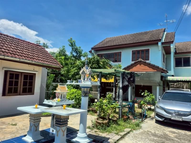 บ้านเดี่ยว 2 ชั้น 96 ตร.ว. บ้านเดี่ยว ซอยบรมราชชนนี74 แยก1 ถนนบรมราชชนนี, Bangkok, ถนนบรมราชชนนี, Sala Thammasop, Thawi Watthana, Bangkok, 5 Bedrooms, 400 sqm, Single Detached House For Sale, by คุณ วิภาวรรณ บุตรพา (หยก), 500220744 - DDproperty.com