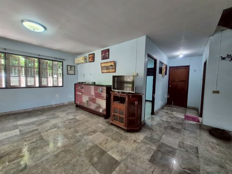 บ้านเดี่ยว 2 ชั้น 96 ตร.ว. บ้านเดี่ยว ซอยบรมราชชนนี74 แยก1 ถนนบรมราชชนนี, กรุงเทพ, ถนนบรมราชชนนี, ศาลาธรรมสพน์, ทวีวัฒนา, กรุงเทพ, 400 ตร.ม., บ้านเดี่ยว ขาย, โดย คุณ วิภาวรรณ บุตรพา (หยก), 500220744 - DDproperty.com