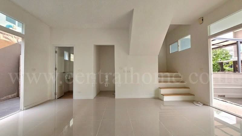 Casa Waterside Rama 5 : คาซ่า วอเตอร์ไซต์ พระราม 5, นนทบุรี, หมู่ที่ 5 ถนน นครอินทร์, บางขนุน, บางกรวย, นนทบุรี, 108 ตร.ม., ทาวน์เฮ้าส์ ขาย, โดย คุณ ณัฐวรรณ ( อ้อม ), 500220747 - DDproperty.com