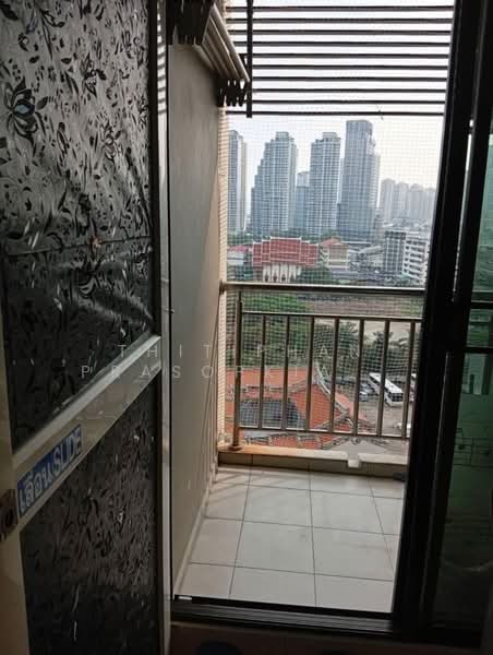Lumpini Place Narathiwas-Chaopraya, Bangkok, 1298 Rama 3 Road, Chong Nonsi, Yan Nawa, Bangkok, 1 Bedroom, 30 sqm, Condo For Rent, by Thitiphan Prasopkiatpoca, 500220751 - DDproperty.com
