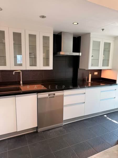 Lumpini Ville Sukhumvit 77, Bangkok, Sukhumvit 77 Road, Suan Luang, Suan Luang, Bangkok, 2 Bedrooms, 68 sqm, Condo For Rent, by Rapeephan, 500220759 - DDproperty.com