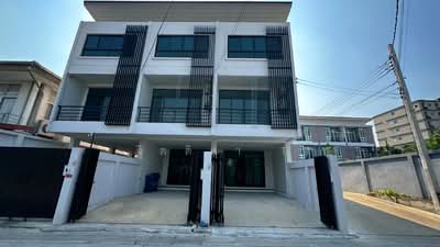 ขาย - ทาวน์โฮม มือหนึ่ง นนทบุรี ใกล้ MRT สายสีม่วง ประชาราษฏร์16/2, นนทบุรี