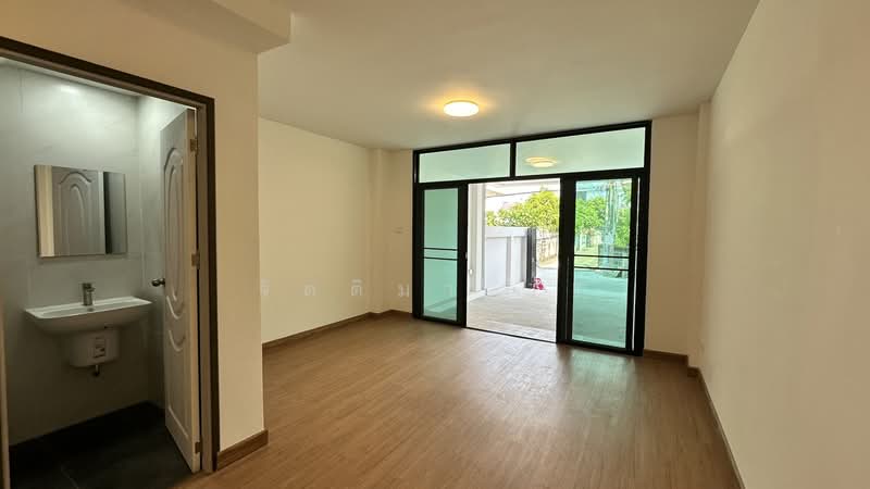 ทาวน์โฮม มือหนึ่ง นนทบุรี ใกล้ MRT สายสีม่วง ประชาราษฏร์16/2, นนทบุรี, ตลาดขวัญ, เมืองนนทบุรี, นนทบุรี, 150 ตร.ม., ทาวน์เฮ้าส์ ขาย, โดย จิตติมา TT, 500220793 - DDproperty.com