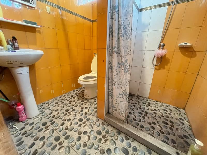 บ้านเดี่ยวพร้อมที่ดินบางปะกง ฉะเชิงเทรา, Chachoengsao, Bang Samak, Bang Pakong, Chachoengsao, 2 Bedrooms, 120 sqm, Single Detached House For Sale, by The Best Property  โอ, 500220804 - DDproperty.com