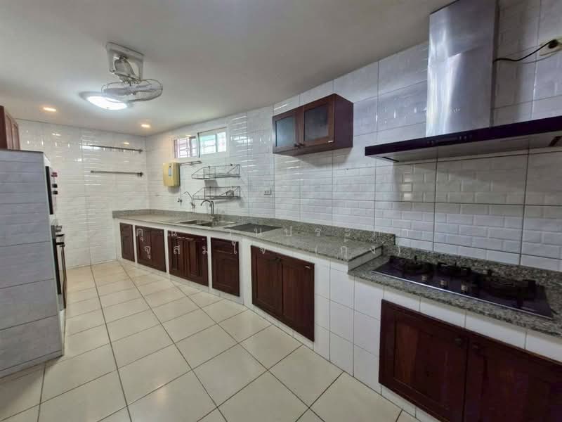 Baan Pradab Dao 1-4, Nonthaburi, ท่าอิฐ , ปากเกร็ด , นนทบุรี, Tha It, Pak Kret, Nonthaburi, 3 Bedrooms, 350 sqm, Single Detached House For Sale, by คุณ วันประภา จุสมใจ (กุ้ง), 500220810 - DDproperty.com