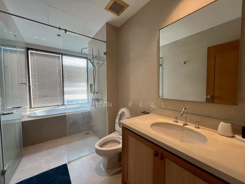 The Emporio Place, Bangkok, 93 Soi Sukhumvit 24, Sukhumvit Road, Khong Tan, Khlong Toei, Bangkok, 1 Bedroom, 65 sqm, Condo For Rent, by Khun Real, 500220812 - DDproperty.com