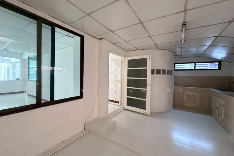 ขาย/เช่า บ้านแฝด เนื้อที่ 40 ตร.ว. หมู่บ้านปั้นทอง 3 ลาดปลาเค้า 76 แยก 3-14, กรุงเทพ, อนุสาวรีย์, บางเขน, กรุงเทพ, 235 ตร.ม., บ้านแฝด ขาย, โดย ชนะชาติ นนท์ตา, 500220826 - DDproperty.com