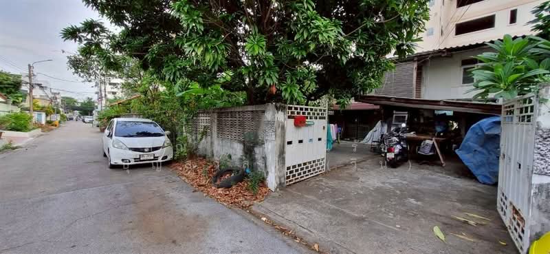 For Sale - ที่ดิน + บ้าน 100 ตร.ว. ซอยมหาดไทย ซอยลาดพร้าว120 ถนนลาดพร้าว ใกล้สนามกีฬาแห่งชาติ, Bangkok