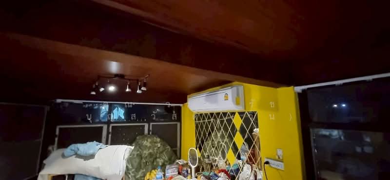 For Sale - ที่ดิน + บ้าน 100 ตร.ว. ซอยมหาดไทย ซอยลาดพร้าว120 ถนนลาดพร้าว ใกล้สนามกีฬาแห่งชาติ, Bangkok