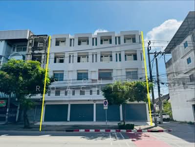 ขาย - ขาย อาคารพาณิชย์ 4.5 ชั้น 4 คูหา ขนาด 65 ตรว. เขตประเวศ-ลาดกระบัง, กรุงเทพ