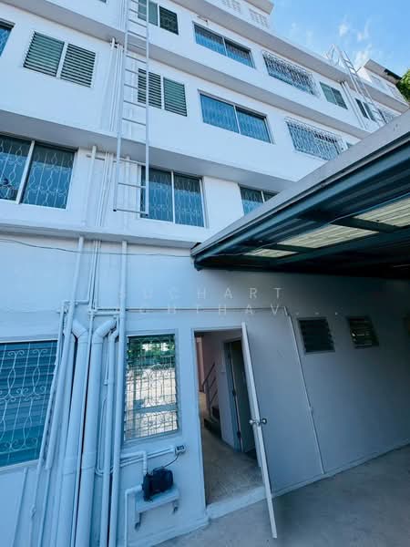 ขาย อาคารพาณิชย์ 4.5 ชั้น 4 คูหา ขนาด 65 ตรว. เขตประเวศ-ลาดกระบัง, กรุงเทพ, เฉลิมพระเกียรติ ร.9, ประเวศ, ประเวศ, กรุงเทพ, 1,200 ตร.ม., ตึกแถว-อาคารพาณิชย์ ขาย, โดย Suchart Roachthavilit, 500220845 - DDproperty.com