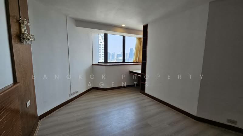 President Park Sukhumvit 24, Bangkok, 99 Sukhumvit 24 Alley, Khlongtoei Nua, Watthana, Bangkok, 3 Bedrooms, 260 sqm, Condo For Rent, by BANGKOK PROPERTY AGENTS, 500220847 - DDproperty.com