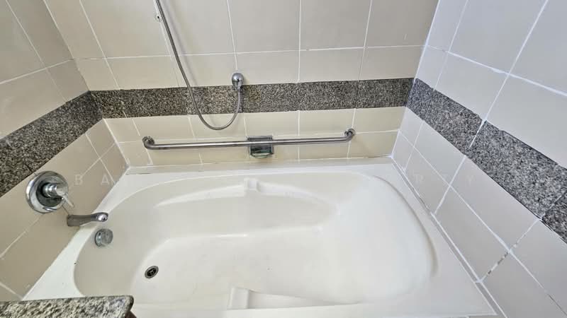 President Park Sukhumvit 24, Bangkok, 99 Sukhumvit 24 Alley, Khlongtoei Nua, Watthana, Bangkok, 3 Bedrooms, 260 sqm, Condo For Rent, by BANGKOK PROPERTY AGENTS, 500220847 - DDproperty.com