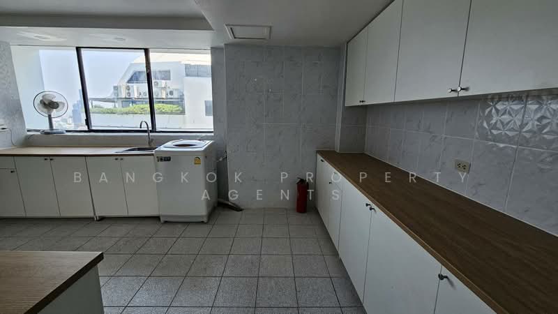 President Park Sukhumvit 24, Bangkok, 99 Sukhumvit 24 Alley, Khlongtoei Nua, Watthana, Bangkok, 3 Bedrooms, 260 sqm, Condo For Rent, by BANGKOK PROPERTY AGENTS, 500220847 - DDproperty.com