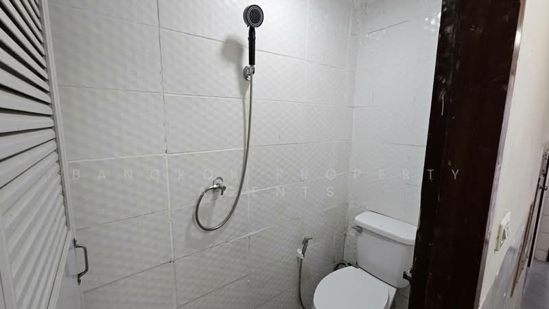 President Park Sukhumvit 24, Bangkok, 99 Sukhumvit 24 Alley, Khlongtoei Nua, Watthana, Bangkok, 3 Bedrooms, 260 sqm, Condo For Rent, by BANGKOK PROPERTY AGENTS, 500220847 - DDproperty.com