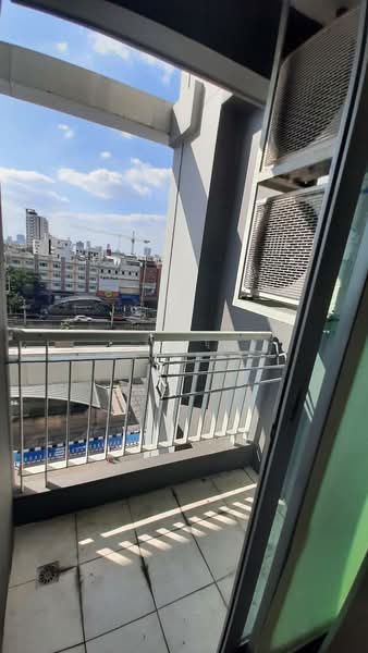 Life @ Ratchada-Huai Khwang, Bangkok, 189 Pracharatbamphen Road, Huai Khwang, Huai Khwang, Bangkok, 1 Bedroom, 30 sqm, Condo For Rent, by Jirayu Chaiyawattanasiri, 500220877 - DDproperty.com