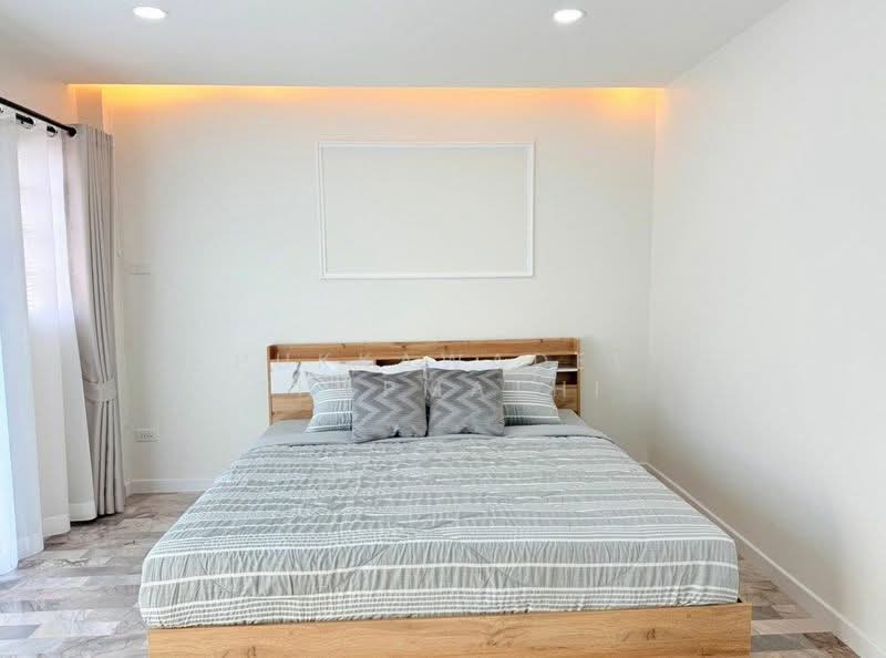 Permsiri Village, Chon Buri (Pattaya), Nong Pru, Bang Lamung (Pattaya), Chon Buri (Pattaya), 3 Bedrooms, 80 sqm, Townhouse For Sale, by Pukkawadee Thapmathi, 500220881 - DDproperty.com