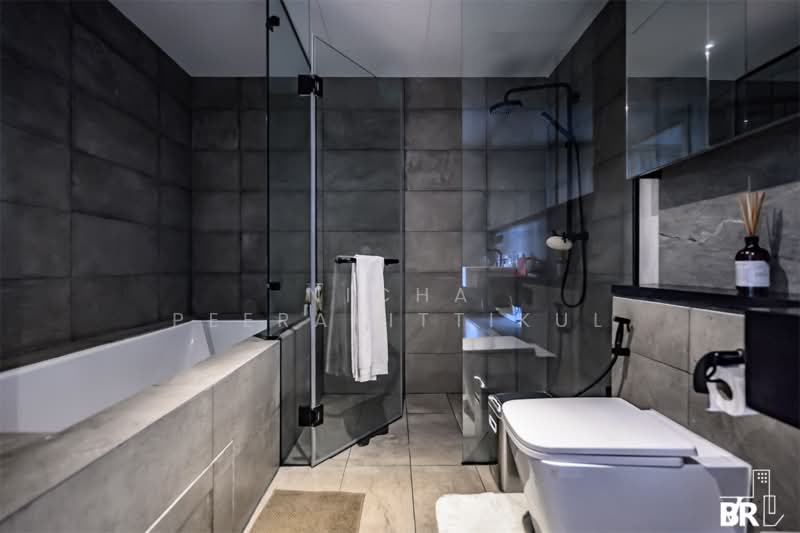 The Lofts Asoke, Bangkok, Sukhumvit 21 Road, Khlongtoei Nua, Watthana, Bangkok, 3 Bedrooms, 145 sqm, Condo For Rent, by Nicha Peerakittikul, 500220892 - DDproperty.com