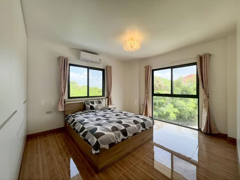 4 Bedroom Pool Villa for Sale in Chaiyapruek Pattaya, Chon Buri (Pattaya), Bang Lamung, Bang Lamung (Pattaya), Chon Buri (Pattaya), 4 Bedrooms, 396 sqm, Villa For Sale, by PLC Real Estate, 500220910 - DDproperty.com
