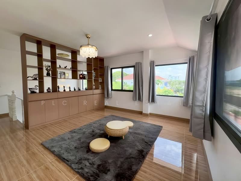 4 Bedroom Pool Villa for Sale in Chaiyapruek Pattaya, Chon Buri (Pattaya), Bang Lamung, Bang Lamung (Pattaya), Chon Buri (Pattaya), 4 Bedrooms, 396 sqm, Villa For Sale, by PLC Real Estate, 500220910 - DDproperty.com